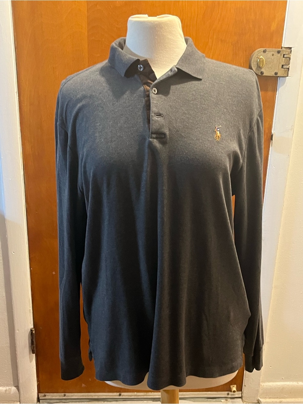 Polo Ralph Lauren Men's Classic Fit Soft Cotton Polo Shirt Charcoal Gray. Size M